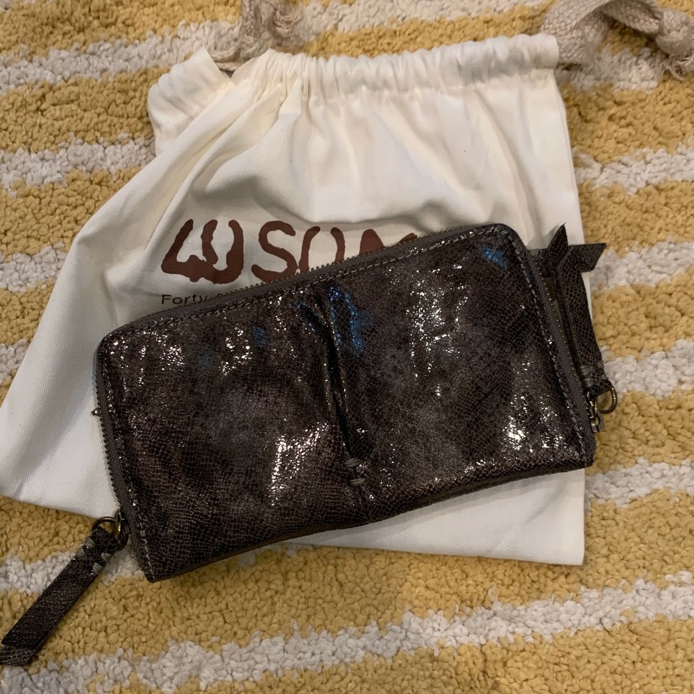 49 Sq Mi (as Rissetto) Python Clingy Wallet NWT